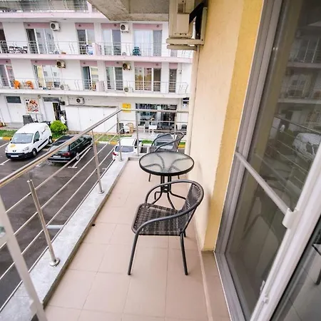 Dor De Mare - Apartament Cabella Summerland شقة